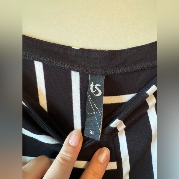 Taking Shape cold shoulder hi low dress 4x - Picture 4 of 6